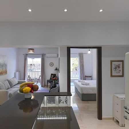 Newly Renovated Apartment In The Heart Of Athena Bagian luar foto