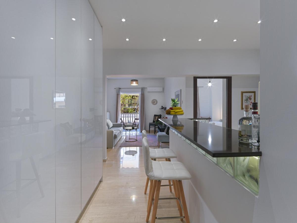 Newly Renovated Apartment In The Heart Of Athena Bagian luar foto