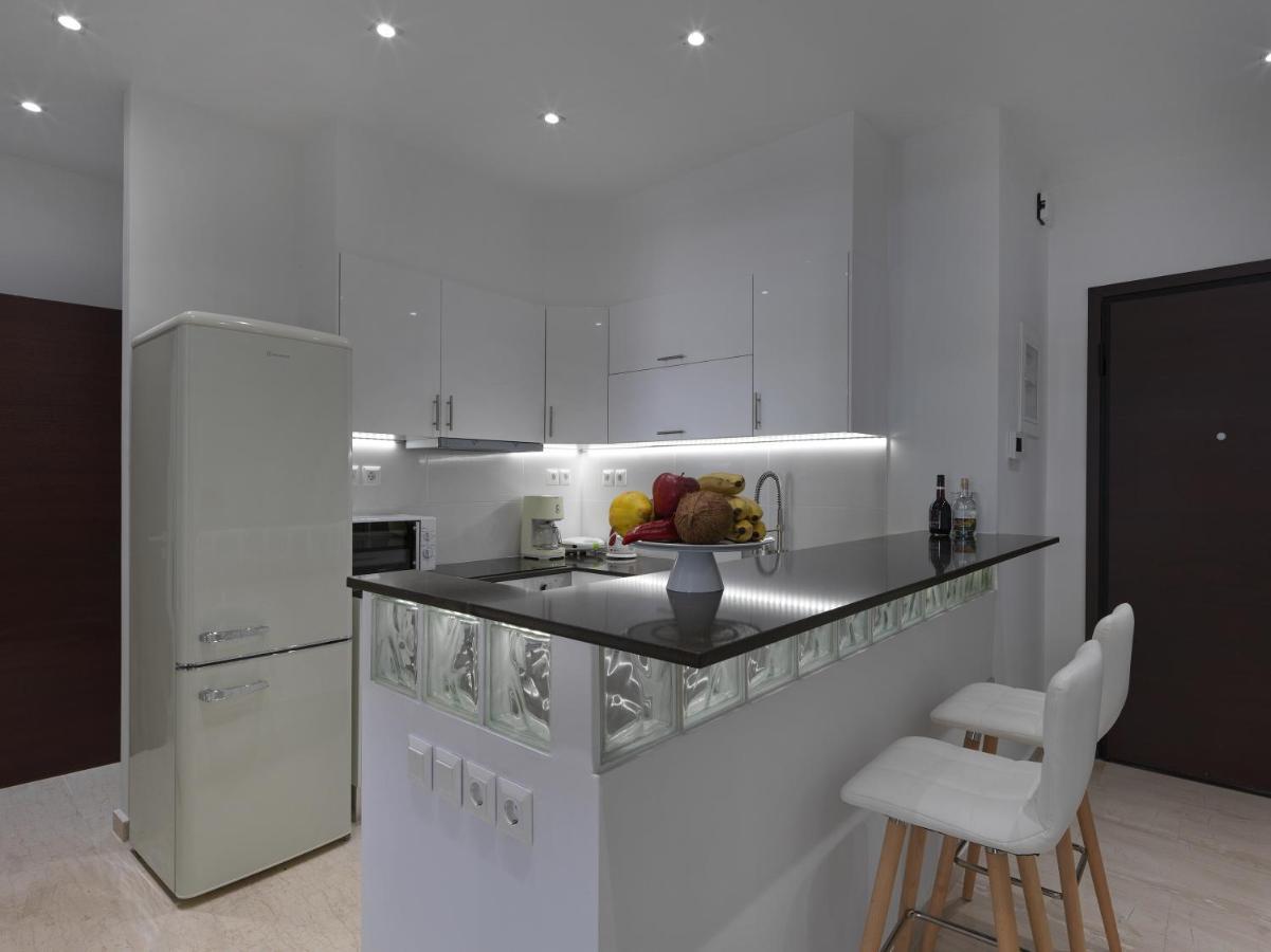 Newly Renovated Apartment In The Heart Of Athena Bagian luar foto