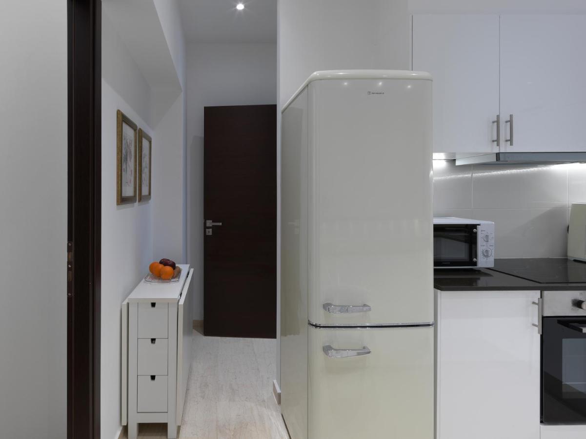 Newly Renovated Apartment In The Heart Of Athena Bagian luar foto